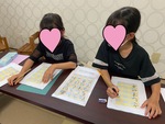 日本習字　小学生毛筆練習の様子