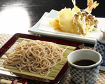 天ぷらと蕎麦を一緒に味わう「天せいろ」