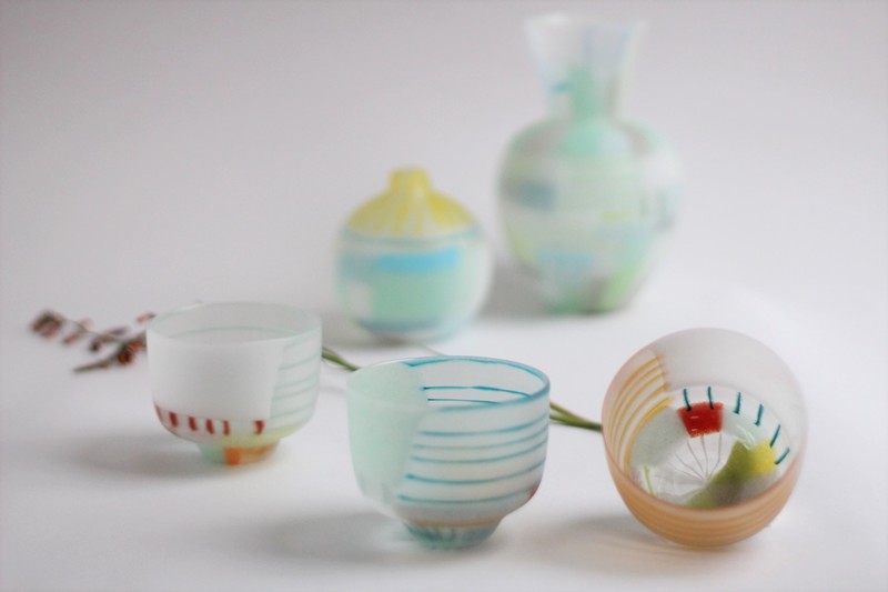 キム ドンヒさん　貼り合わせガラス皿3枚セット キム・ドンヒ硝子展［静岡市清水区］｜静岡新聞アットエス