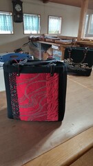 一閑張りを利用したバッグ