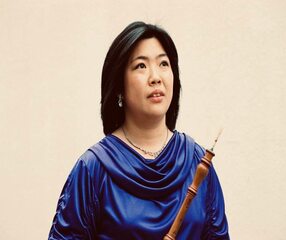 尾崎温子　東京藝術大学大学院音楽研究科修士課程修了。ブリュッセル王立音楽院