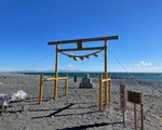 鳥居・祝い樽