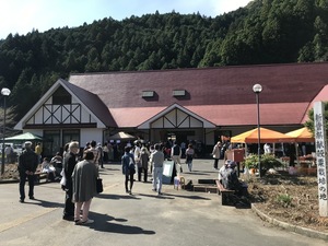 193 VALLEY BREWING敷地内にて開催