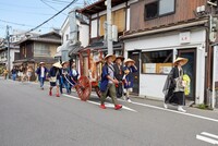 観音像を載せた山車を一緒に曳いてみませんか？