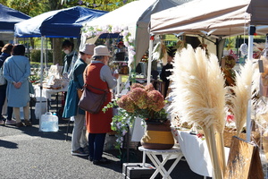 はなのわマルシェ