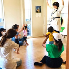 ママとふれあい遊びでお子様の新しい笑顔を