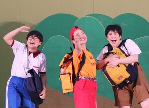 でも、3人がたどり着いたのは別の島。しかも、ここは無人島？！