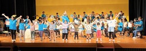 「おぐーんママブラスFUJI」さんの演奏と一緒に絵画制作をしましょう♪