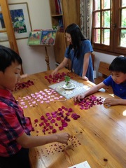 全日制ではありません。普通の学校に通いながら、シュタイナー教育。