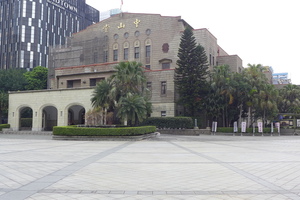 1936年 台北公会堂（設計者：井手薫）