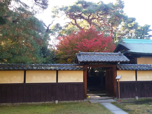 中門