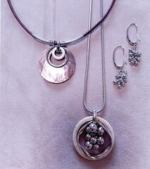 アクセサリー：服部純子作品