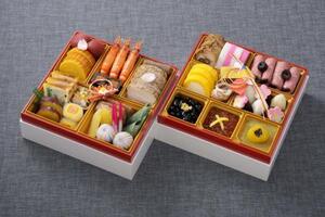 おせち【楓】二段重《定番》16，200円(税込)