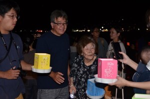 灯篭を持ちよった方