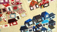 パッチワークキルト作品等、手工芸品50点を展示