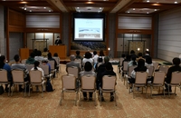 三嶋大社宝物館には、国指定重要文化財の太刀や脇差など、貴重な刀剣が多数所蔵されています。 優れた文化である日本刀への理解を深める講座となっています。