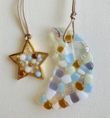 フュージング体験イベント11月　ガラスで作る三日月オーナメント