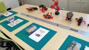 江﨑新聞店が運営するロボット教室とのコラボ！
