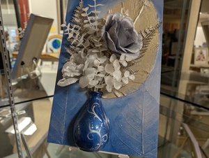 花瓶とドライフラワーでのアート。