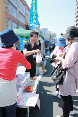 お店の方とのおしゃべりも楽しみの一つ☆