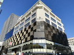 静岡市中心部「おまち」に2018年10月オープンした再開発ビル「札の辻クロス」内にあるロングライフ・クイーンズ静岡呉服町（有料老人ホーム）