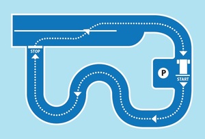 街中をイメージしたコースを自動運転プログラミングで走行！