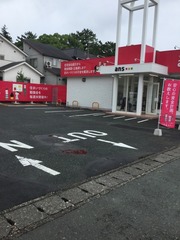駐車場も広々です♩