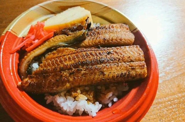 オータムフェスト前夜祭 魚河岸シャツ祭り ビール ジュース お菓子の無料配布あり 焼津市 アットエス