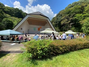 蓮華寺池公園　野外音楽堂