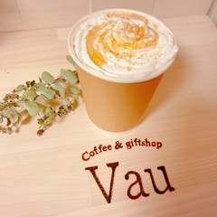 ドリンクやプリンも販売