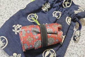 手作りのエコバッグ