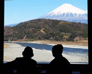 富士山をみながら食事