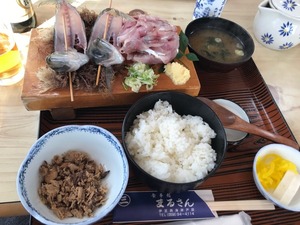 沼津市戸田のお食事処「まるさん」お魚 新鮮すぎ♪