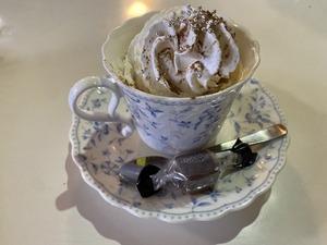純喫茶好きがとまらない。あまみやで、王道ウィンナーコーヒー。（沼津市戸田）