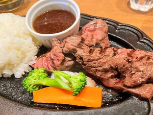 【ぬまつーグルメ】ワイン食堂VINSENTで昼からワインとステーキ！（沼津市大手町）