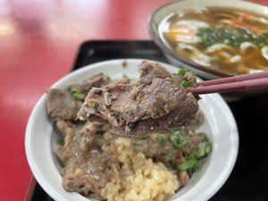 【ぬまつーグルメ】スマル亭で牛すじ丼。めっちゃうまい。(沼津市岡一色)