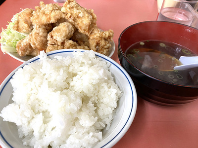【ぬまつーグルメ】ノリも盛りもいい感じ。空海のわんぱくっぷりは半端ない！マスターの歌が聴けたらラッキー！（沼津市東椎路）