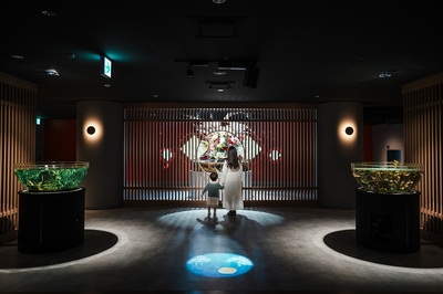 街なかで楽しむスタイリッシュな水族館