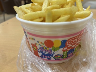 【ぬまつーグルメ】ポッポのポテトとたこ焼き。どうしても食べたくなって、イトーヨーカドー三島店に行ってきた。なつかしすぎる。(三島市中田町)