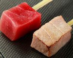 トロ鮪の岩盤あぶり焼き