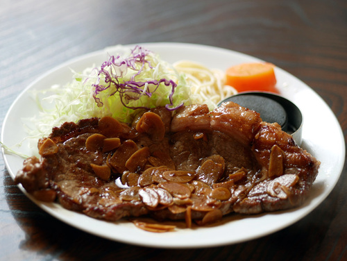 ランチステーキ (リブロース 200g)