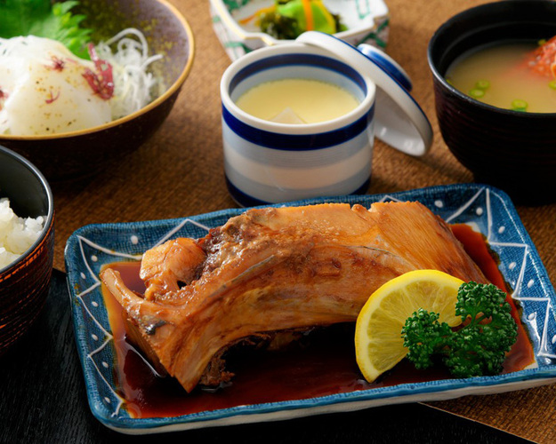 焼津さかなセンター さかな大食堂 渚 焼津市 アットエス
