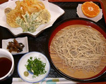 手打ちそばと季節の山菜5品セット