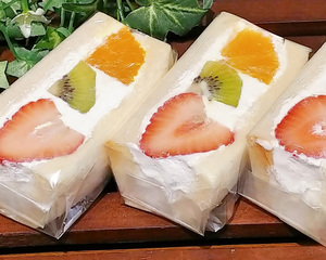 一番人気！フルーツミックスサンド ※具材は季節により変わります