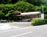 県道15号からの外観