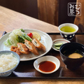 チーズカツ定食（ご飯、味噌汁、漬物付）