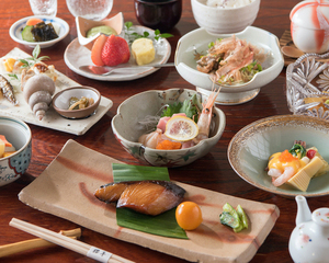 おまかせ料理 (会席風) 
