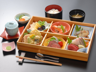 松韻華膳