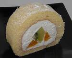 自家製ロールケーキ