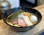 特製 濃厚煮干しそば（焼豚2枚、メンマ増し、味玉付き）